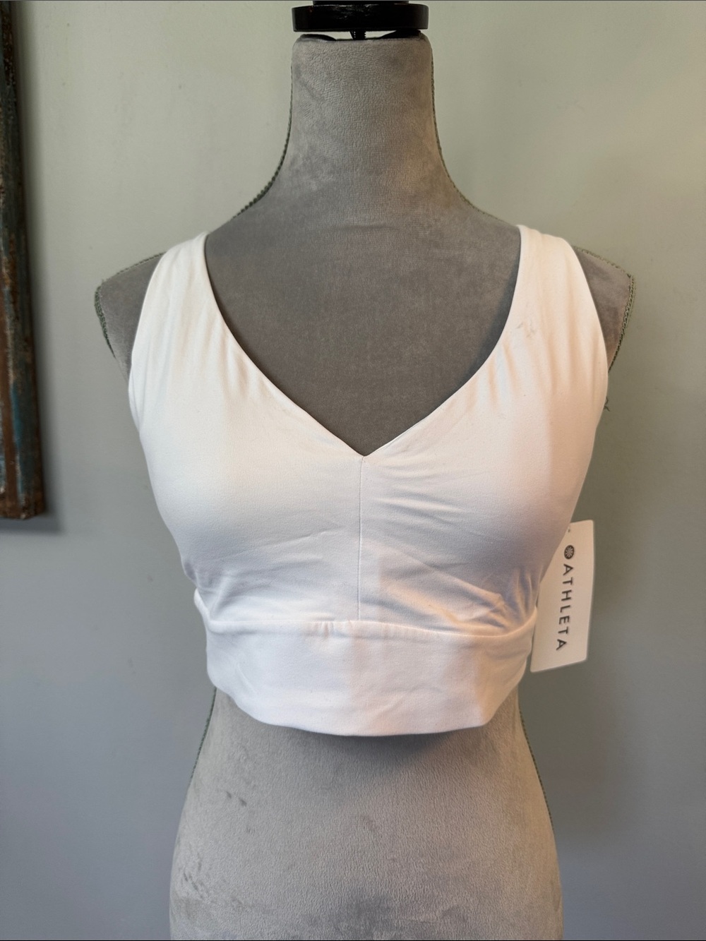 Athleta Solace White V-Neck Tank Bra with cross cross straps NEW L-D/DD